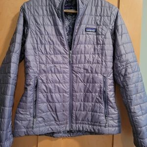 Women's Patagonia nano puff (purple/silver color)